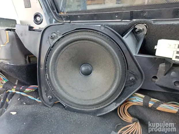 BMW e46 316 318 320 323 325 330 zadnji zvucnici za karavana