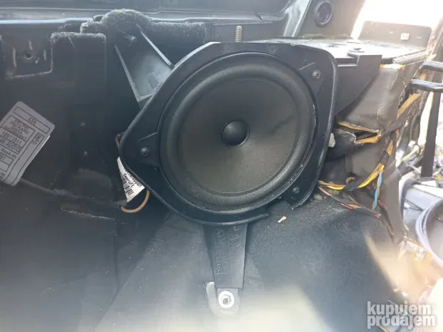 BMW e46 316 318 320 323 325 330 zadnji zvucnici za karavana