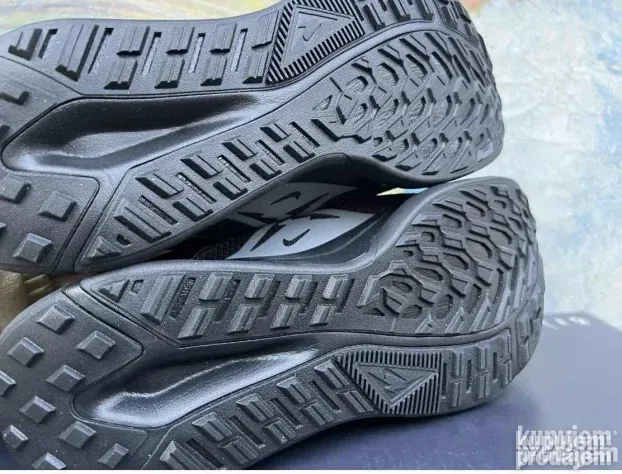 Nike Juniper Trail  2 Gore-Tex  broj 41 snizeno!