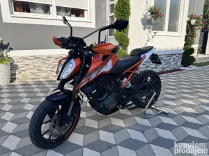 KTM Duke 125