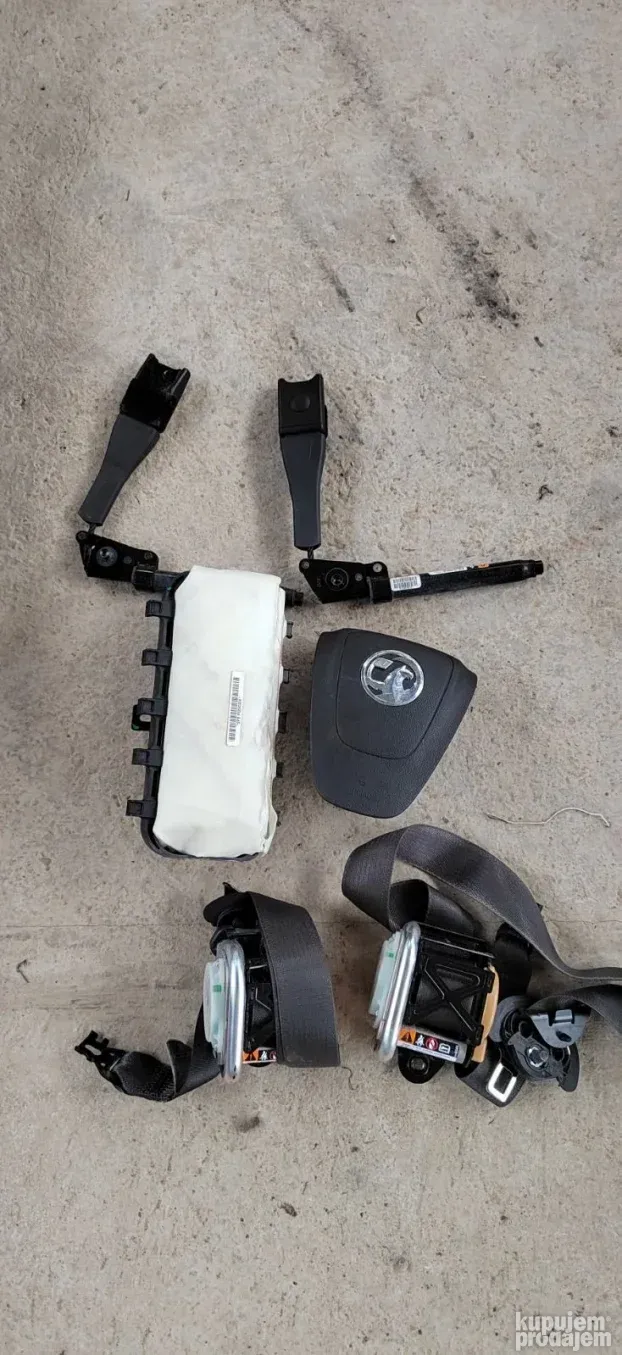 Opel Mokka Airbag volana table pojasevi i kapisle KupujemProdajem