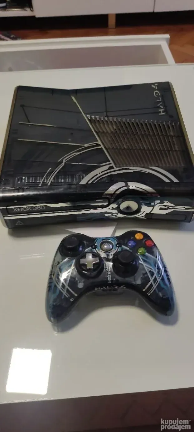 Xbox 360 HALO4 slim konzola
