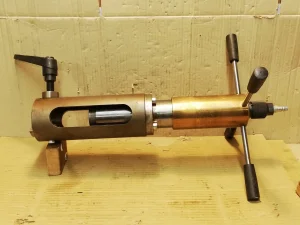 Alat za obaranje ivica cevi pre varenja DWT MF3-EF