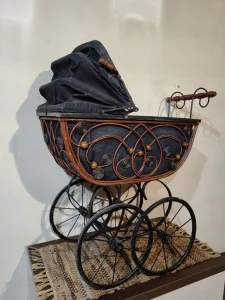 Kolica za bebe - etno - vintage - ukrasna