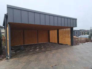 Nadstrešnica, Garaža