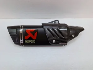 Akrapovic auspuh sa Štitnikom