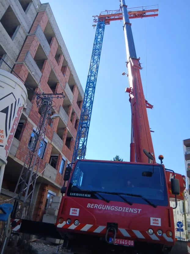 Usluge viljuškara 12,5t , Autodizalice 45t