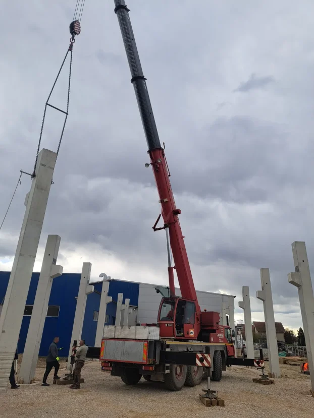 Usluge viljuškara 12,5t , Autodizalice 45t