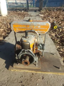 Stari ruski motor
