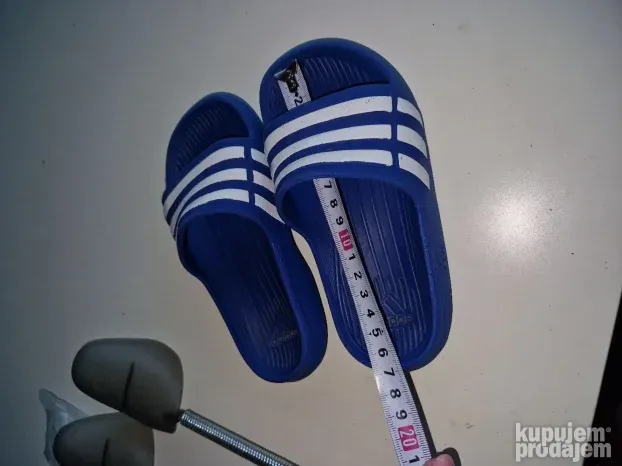 Adidas papuce ug 16 cm