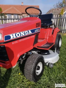 Traktor kosacica Honda