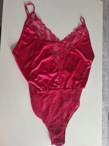 Pink bodi