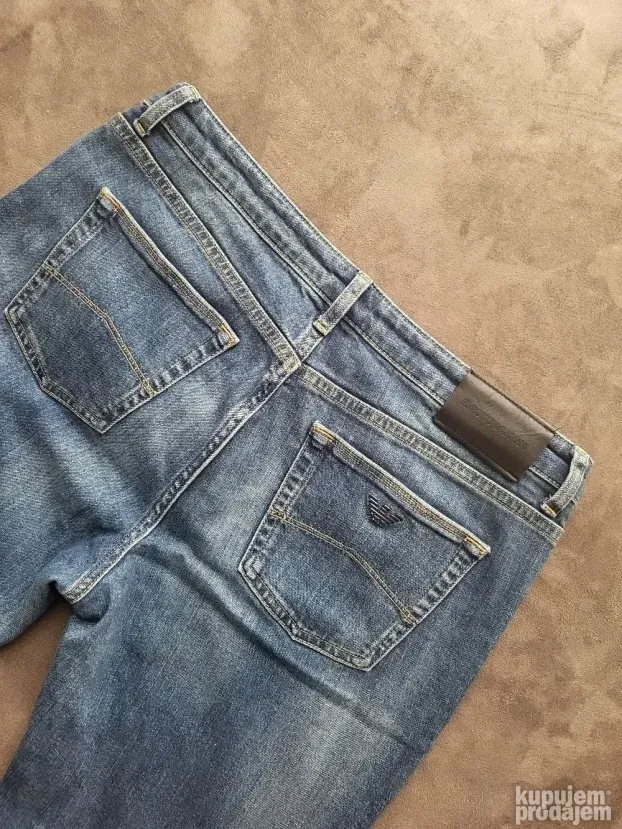 Emporio Armani farmerke 31 - Original. ARMANI