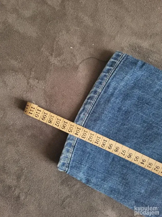 Emporio Armani farmerke 31 - Original. ARMANI