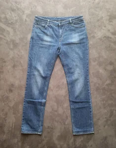 Emporio Armani farmerke 31 - Original. ARMANI