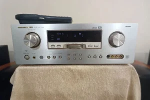Marantz AV 9000 High End Pre Amp-Top Model+Daljinac