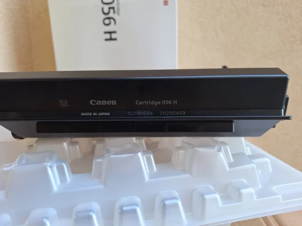 Hitno! Cacnon Toner Black 056H NOVO!