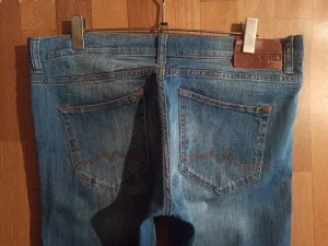 Mustang Oregon Tapered Streč Fit W36/L32 Top HQ