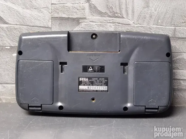 Sega Game Gear konzola
