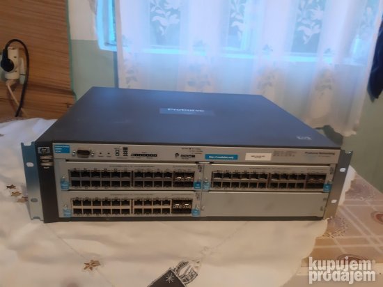 Hitno! HP J8770A Switch sa 3x J9033A 60 Port Gigabit