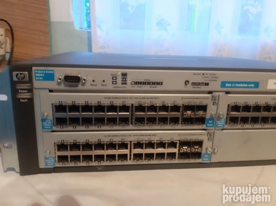 Hitno! HP J8770A Switch sa 3x J9033A 60 Port Gigabit