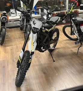 Surron Ultra Bee 2025 L1e NOVO