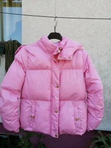 Roze perjana topla jakna za devojčicu od 9-10 god