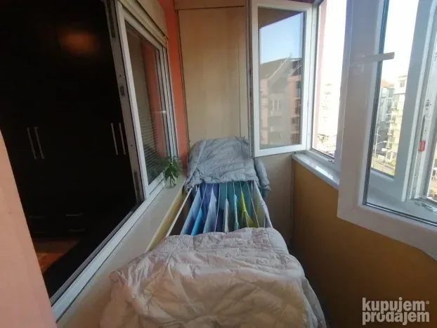 Odličan, 38 m2 - Nova Detelinara!