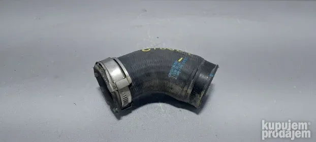 678687 Crevo Interkulera Vw Passat B6 > 05-10 1K0145828C - KupujemProdajem