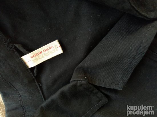Crn blejzer kratak rukav VERO MODA vel. 40