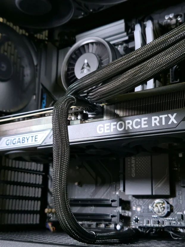 Ryzen 9 9950X3D RTX 5080 X870 96GB 2TB -SM128PC