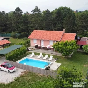 Kuća sa bazenom Teja