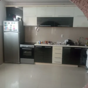 Kragujevac, Petrovac, 4.0 četvorosobna, 117 m²