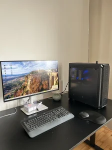 Prodajem računar i7-8700K / RTX 3060 12GB / 32GB RAM / 2TB S