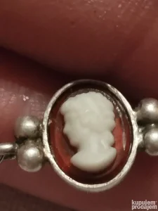 Srebrna zenska stara narukvica -camea-5.1gram-19cm