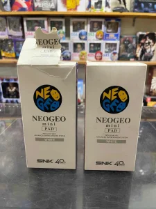 Lot 2 NEOGEO 40th SNK 40th Anniversary White Controller