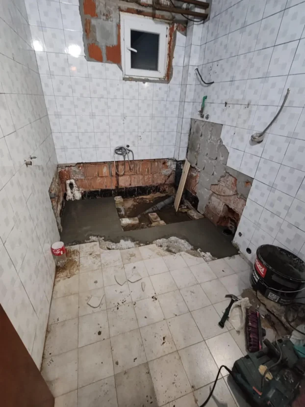 Gipsarski i molerski radovi.Adaptacija i uređenje enterijera