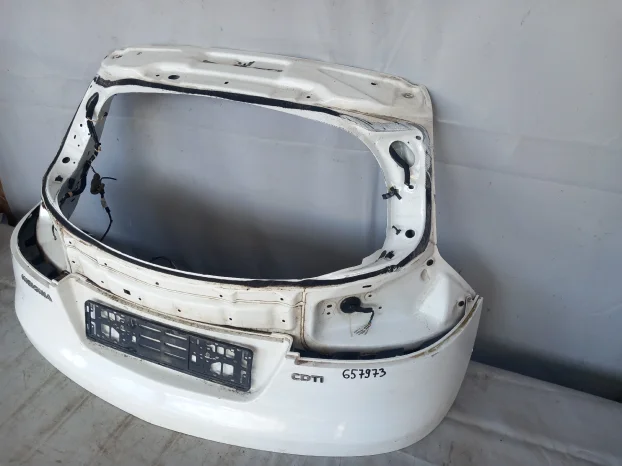 657973 Gepek Opel Insignia > 09-13