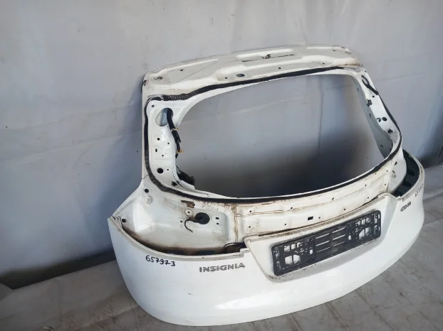 657973 Gepek Opel Insignia > 09-13