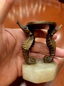 Nilski konjici na mermeru, svecnjak, 10 cm