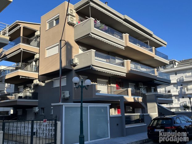 Izdajem Nov Apartman u Paraliji Paralia Katerini Hermes Sara