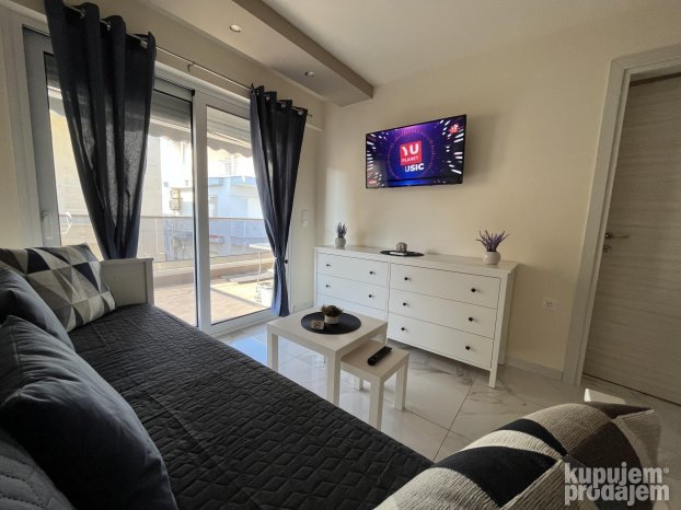 Izdajem Nov Apartman u Paraliji Paralia Katerini Hermes Sara