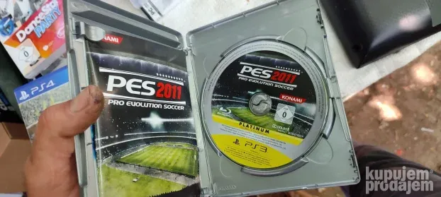 igrica original pes 2011 za sony 3