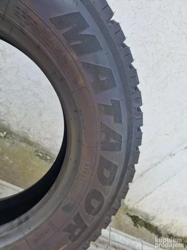 275/70 R22,5 Matador pogon