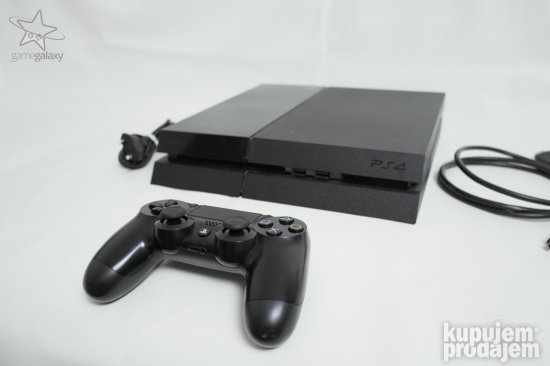 Playstation 4 / 500GB / 1 Džojstik / Red Dead Redemption 2