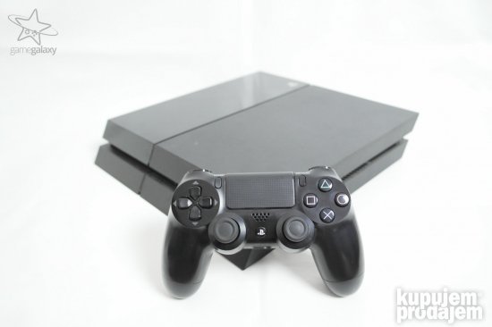 Playstation 4 / 500GB / 1 Džojstik / Red Dead Redemption 2