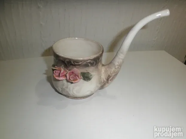 Majolika posuda u obliku lule N-Capodimonte