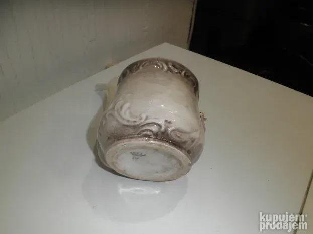 Majolika posuda u obliku lule N-Capodimonte