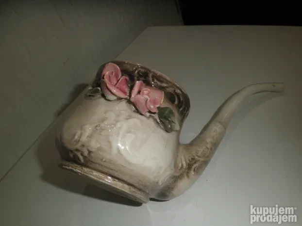 Majolika posuda u obliku lule N-Capodimonte