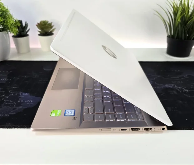 Laptop HP Pavilion 14 i5 8th/16GB/256GB NVMe/MX150/14" FHD